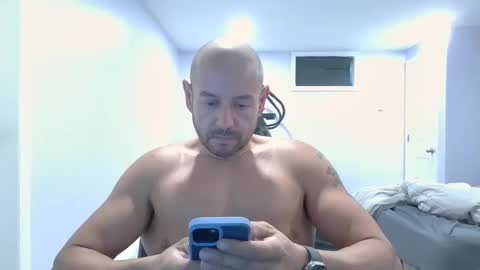 Snapshot of mworlton9 chatting on September 2025 01:00:02 PM Maximus online show from September 2025 01:00:02 PM