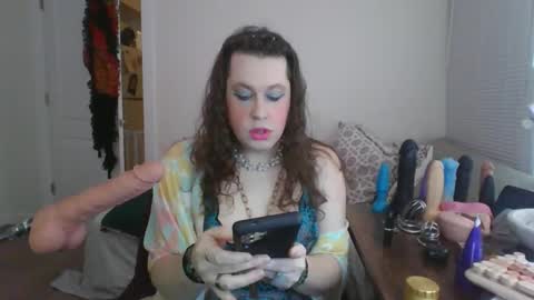 Mx Charlotte online show from November 2025 05:08:01 PM
