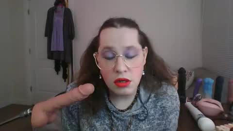 Mx Charlotte online show from November 2025 04:44:01 PM