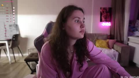 Emmy online show from September 2025 06:53:01 PM