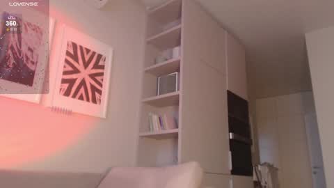 Hannah  welcome  online show from December 2024 07:02:02 AM