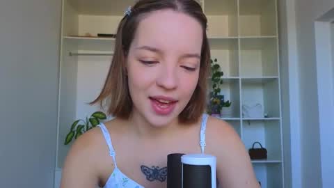 Snapshot of my_mia_ chatting on September 2025 10:15:02 AM MIA I will be here Monday Wednesday Thursday Saturday online show from September 2025 10:15:02 AM