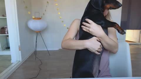 Snapshot of my_mia_ chatting on December 2025 10:02:01 AM MIA I will be here Monday Wednesday Thursday Saturday online show from December 2025 10:02:01 AM