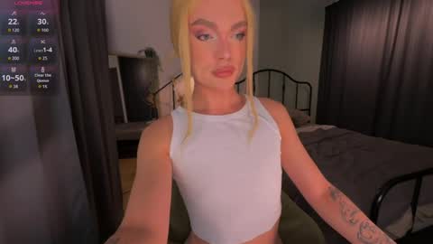 Snapshot of my_muse chatting on April 2026 05:06:01 PM Sandra Muse online show from April 2026 05:06:01 PM