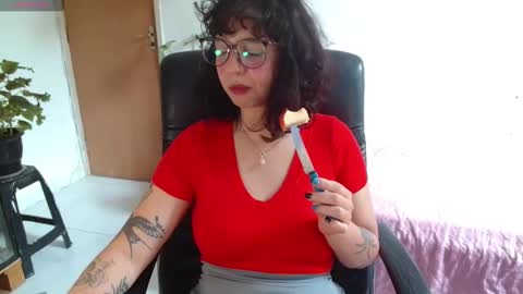 Snapshot of myamillor chatting on October 2025 01:03:02 PM myamillor online show from October 2025 01:03:02 PM