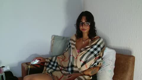 Snapshot of myamillor chatting on February 2026 08:16:01 PM myamillor online show from February 2026 08:16:01 PM