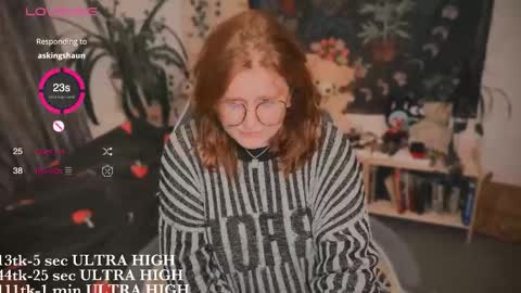 Snapshot of myanotherday chatting on September 2025 10:12:01 PM Kate online show from September 2025 10:12:01 PM