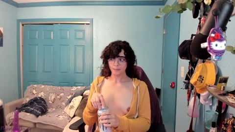 Snapshot of myceliummouse chatting on November 2025 12:22:01 AM Grace online show from November 2025 12:22:01 AM