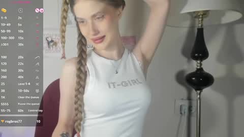 Snapshot of mychloecute chatting on May 2026 08:46:01 PM chloe online show from May 2026 08:46:01 PM