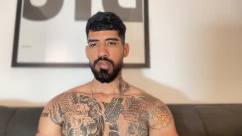 Snapshot of myke_esthetic chatting on December 2024 07:05:01 AM Myke esthetic online show from December 2024 07:05:01 AM