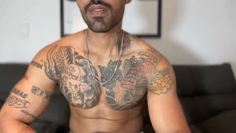 Snapshot of myke_esthetic chatting on January 2025 02:09:02 AM Myke esthetic online show from January 2025 02:09:02 AM