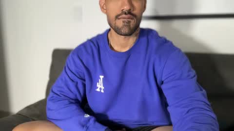 Snapshot of myke_esthetic chatting on February 2025 12:30:02 AM Myke esthetic online show from February 2025 12:30:02 AM