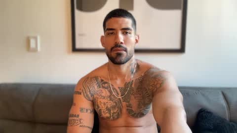 Snapshot of myke_esthetic chatting on February 2025 10:26:02 PM Myke esthetic online show from February 2025 10:26:02 PM