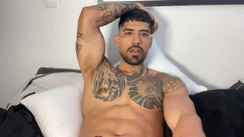 Snapshot of myke_esthetic chatting on September 2025 06:29:02 PM Myke esthetic online show from September 2025 06:29:02 PM