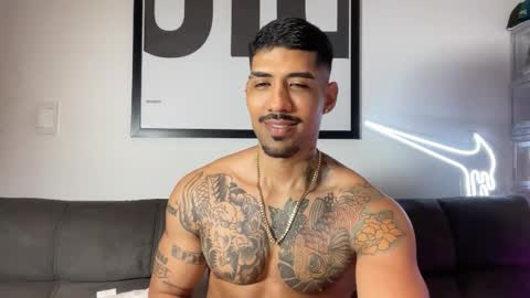 Snapshot of myke_esthetic chatting on September 2025 11:17:02 PM Myke esthetic online show from September 2025 11:17:02 PM