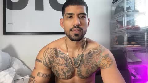 Snapshot of myke_esthetic chatting on October 2025 12:03:02 PM Myke esthetic online show from October 2025 12:03:02 PM