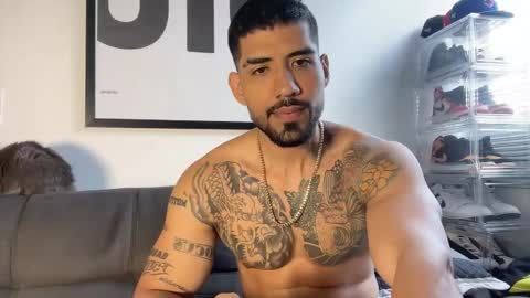 Snapshot of myke_esthetic chatting on October 2025 05:47:01 PM Myke esthetic online show from October 2025 05:47:01 PM