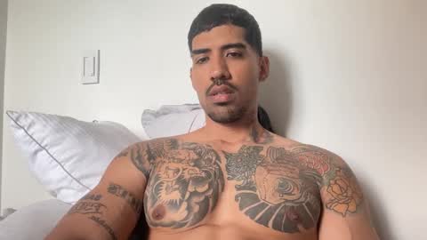 Snapshot of myke_esthetic chatting on November 2025 05:55:02 PM Myke esthetic online show from November 2025 05:55:02 PM