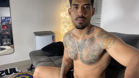 Snapshot of myke_esthetic chatting on December 2025 06:07:02 AM Myke esthetic online show from December 2025 06:07:02 AM