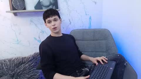 Mykel   online show from November 2025 03:01:02 PM