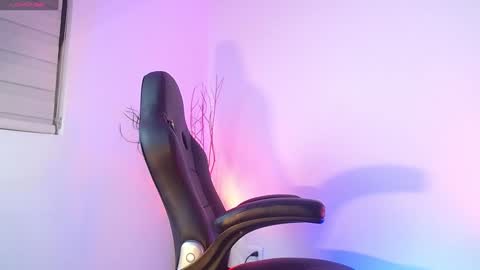 Snapshot of mylowallacee chatting on January 2025 02:47:01 AM Mylo Wallace online show from January 2025 02:47:01 AM