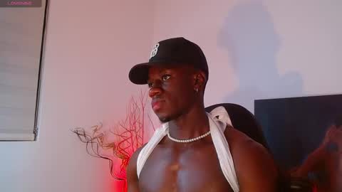 Snapshot of mylowallacee chatting on February 2025 12:59:02 AM Mylo Wallace online show from February 2025 12:59:02 AM