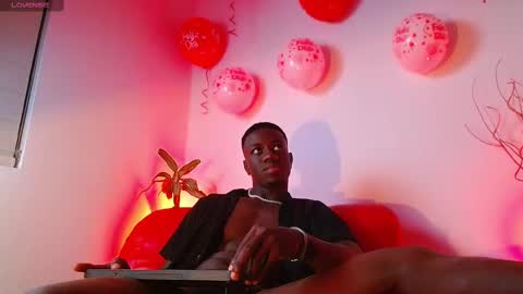 Snapshot of mylowallacee chatting on February 2025 11:53:01 PM Mylo Wallace online show from February 2025 11:53:01 PM