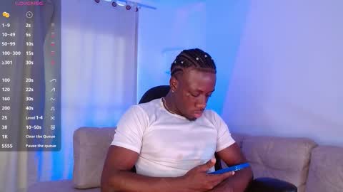 Mylo Wallace  online show from February 2026 01:16:01 PM