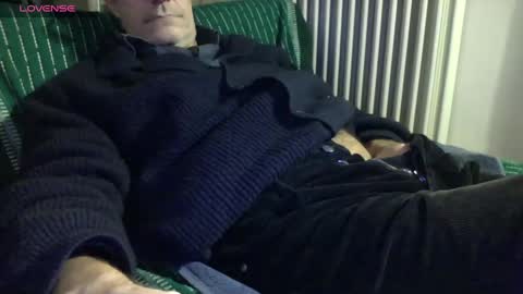 Bi sexy guy lovense hush is on private is open or password show tip if you like. online show from March 2025 06:05:02 PM