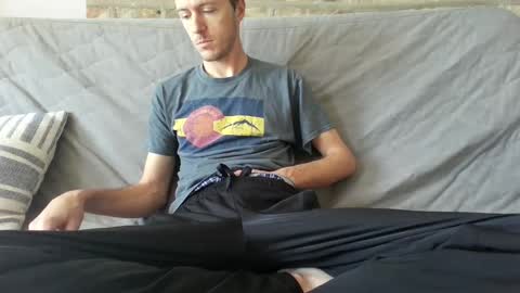 Felt like showing off online show from November 2025 04:30:01 PM