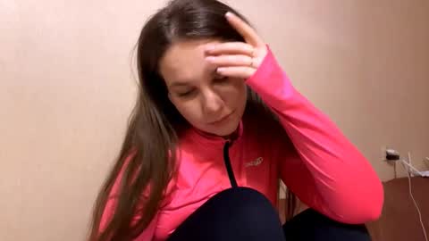 Luna online show from November 2025 01:49:02 AM