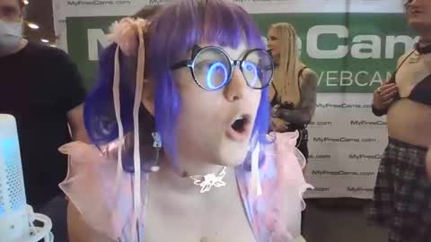 Snapshot of myrtlemystic chatting on December 2024 02:20:02 AM Myrtle Faust online show from December 2024 02:20:02 AM