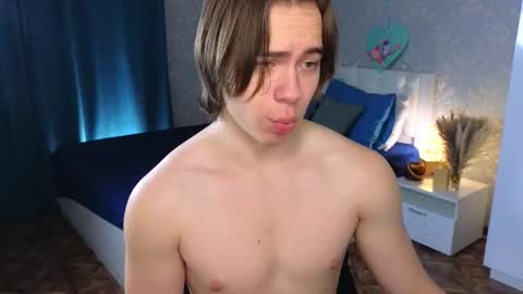 Mickey online show from February 2025 12:05:02 AM