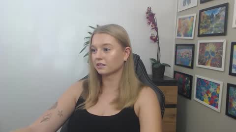 Erica online show from October 2025 08:00:02 AM