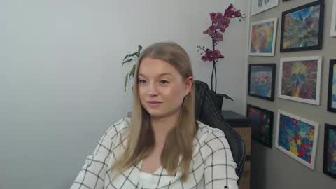 Erica online show from April 2026 11:37:01 AM