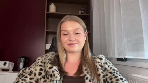 Erica online show from May 2026 01:52:02 PM
