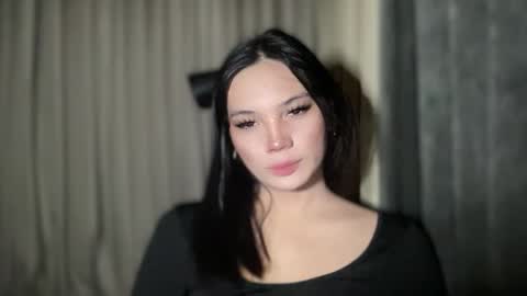 Snapshot of mysteryman_xxx chatting on February 2026 01:43:01 AM UR GIRL NEXTDOOR online show from February 2026 01:43:01 AM