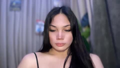 Snapshot of mysteryman_xxx chatting on February 2026 05:25:02 AM UR GIRL NEXTDOOR online show from February 2026 05:25:02 AM