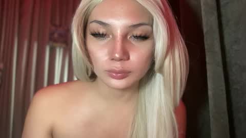 UR GIRL NEXTDOOR online show from May 2026 08:24:01 PM