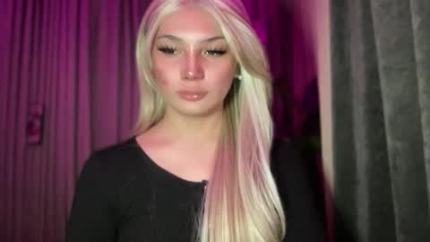 UR GIRL NEXTDOOR online show from May 2026 03:56:01 AM