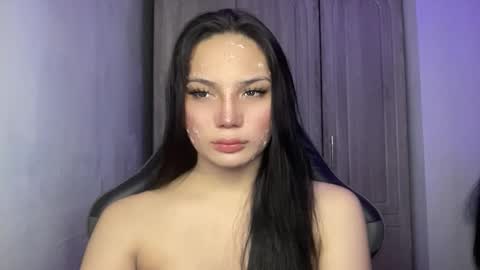 UR GIRL NEXTDOOR online show from May 2026 11:39:02 AM