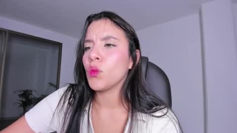 Elena online show from October 2025 01:07:02 AM