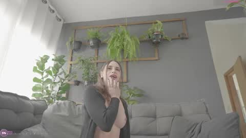 Mystic Bunny online show from October 2025 03:02:02 PM