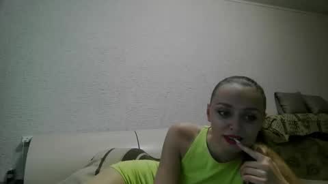 Anika online show from October 2025 01:43:02 PM