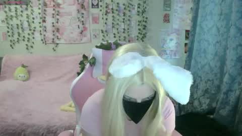 mysticyumiko online show from January 2026 12:31:01 PM