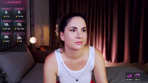 Angeline online show from July 2026 08:33:02 PM