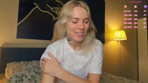 Snapshot of myviolet_rush chatting on July 2026 07:16:01 PM Olivia or just olive online show from July 2026 07:16:01 PM