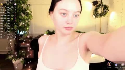 Eva  online show from December 2025 10:53:01 AM