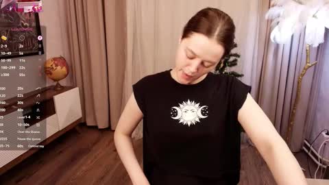 Eva  online show from December 2025 03:01:02 AM