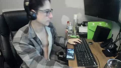 a Ordinary Boy online show from February 2026 05:39:01 AM